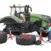 BRUDER 04041 - Fendt 1050 Vario Mit Mechaniker