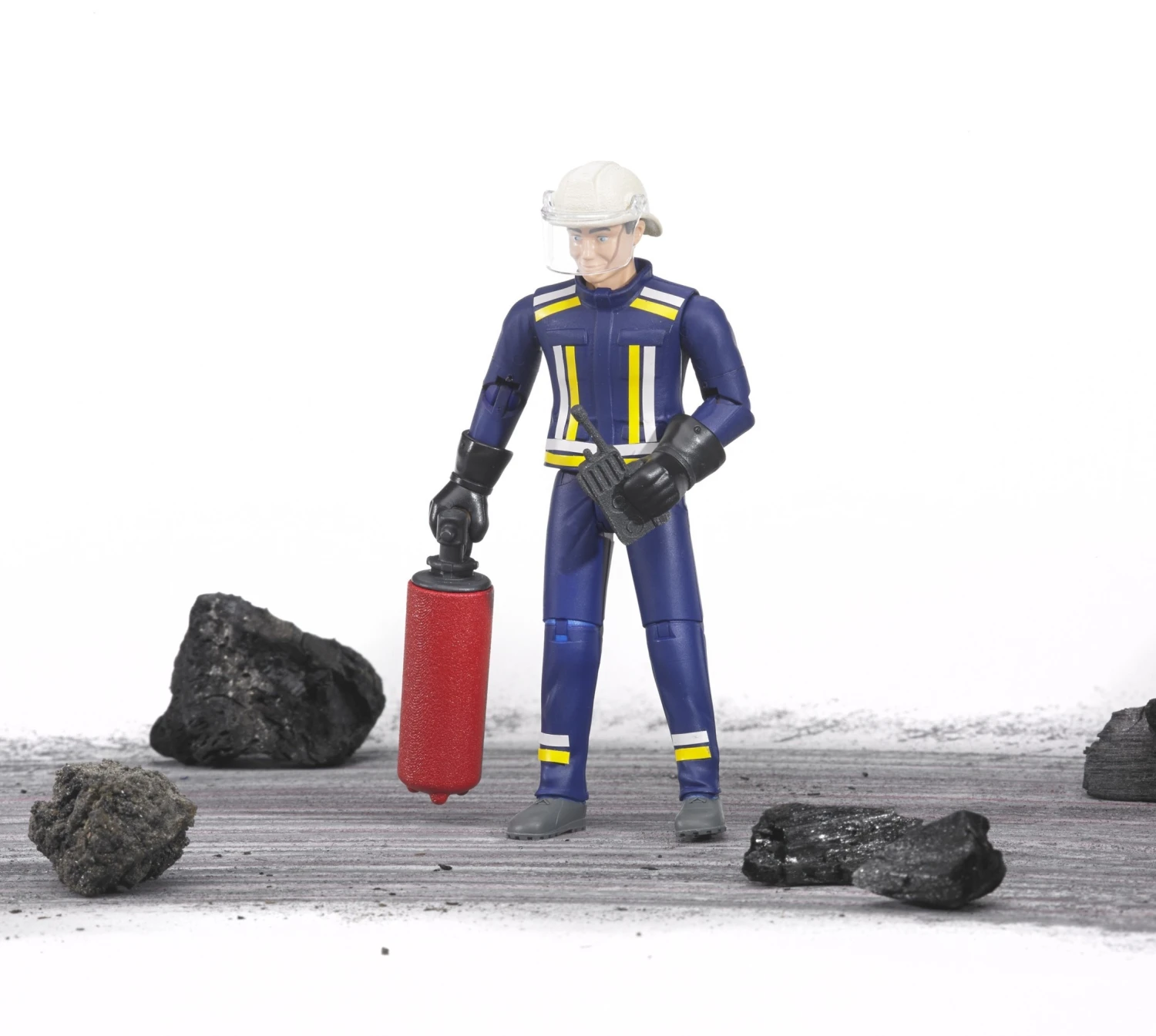 Bruder Bworld 60100 - Feuerwehrmann Mit Zubehör 1 Bruder Bworld 60100 - Feuerwehrmann Mit Zubehör