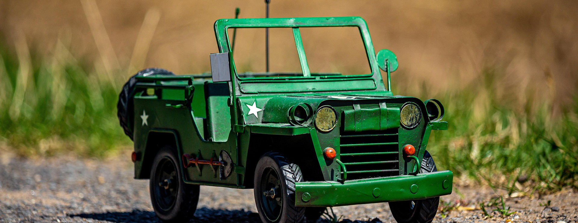 Spielzeugverkauf -Spielzeugverkauf jeep 7424061 1920